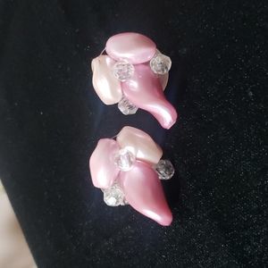 *Vintage Austrian Pink crystal clip on earrings